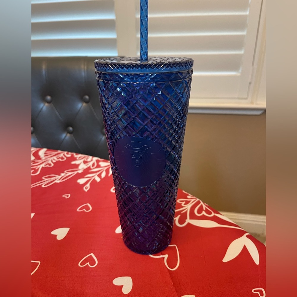 NEW Starbucks Holiday 2022 AZURE 24 oz Cold Cup Jeweled Venti Tumbler